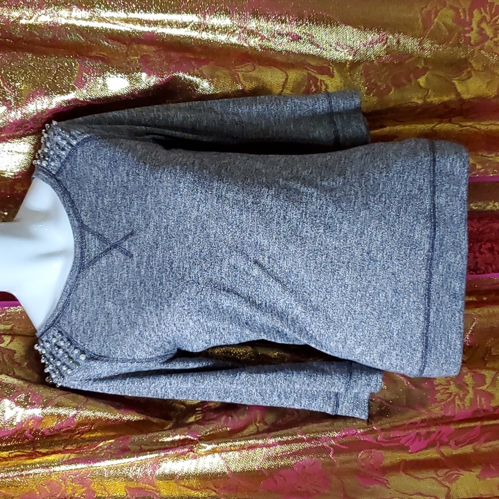 Funky sweater w/ gold sparkle